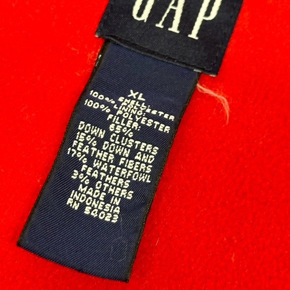 Gap Women’s down and feather quilted vest size extra large - Picture 9 of 12